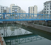 RT‐HX型桁车式刮吸泥机